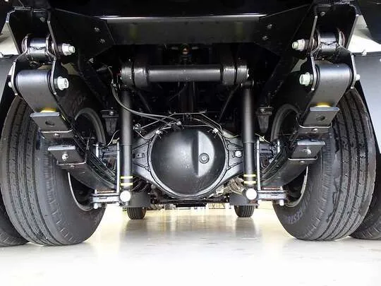 デュトロ 2t 4WD FJL 強化ダンプ 未使用車