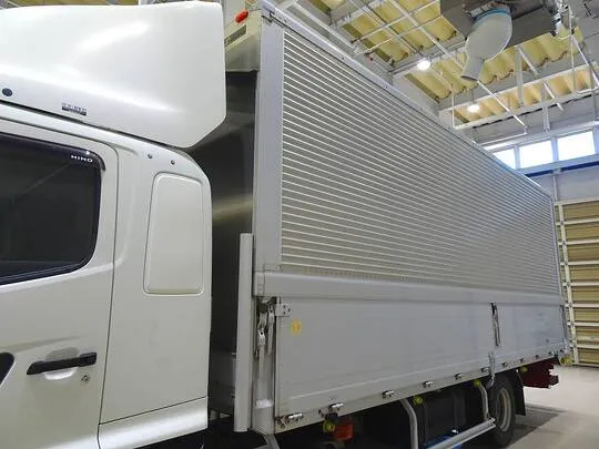 レンジャー 2.8t ワイドベッド付 アルミウイング リアエアサス 210ps