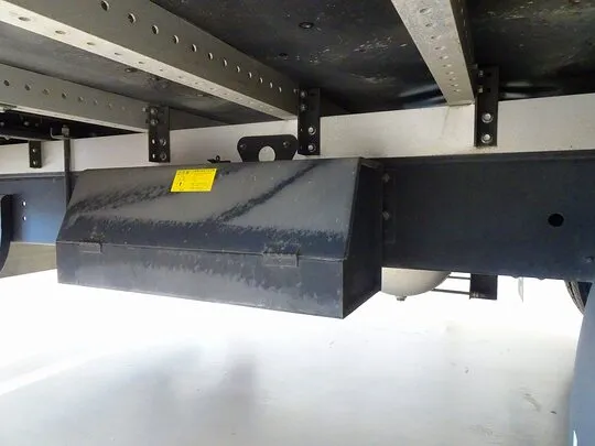 レンジャー 2.8t ワイドベッド付 アルミウイング リアエアサス 210ps