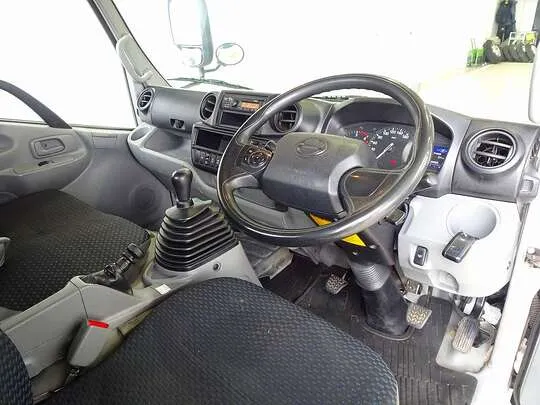 デュトロ 2t 4WD FJL 標準 垂直P/G付