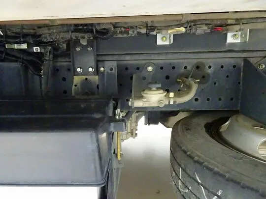 エルフ 1.85t FFL 標準 低温冷凍車 スタンバイ付 総重量5t未満