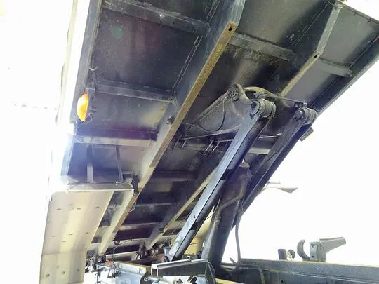 プロフィア 8.9t 3軸 2デフ ダンプ 410ps