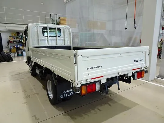 エルフ 2t FFL 標準 平ボデー 総重量5t未満