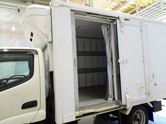 デュトロ 2t FJL 標準 低温冷凍車