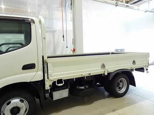 ダイナ 2t FJL 標準 平ボデー