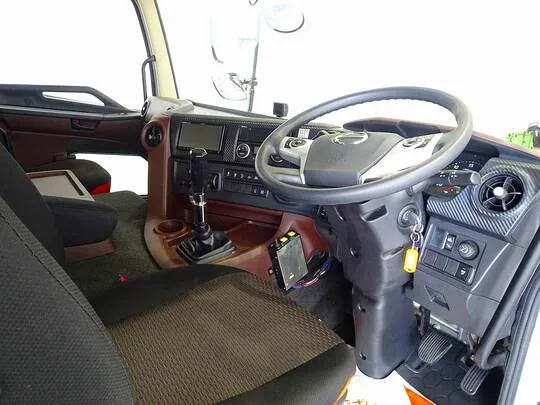 プロフィア 8.9t 3軸 2デフ ダンプ 410ps