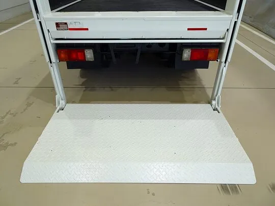 デュトロ 2t 4WD FJL 標準 垂直P/G付