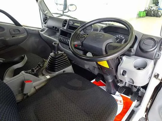 デュトロ 2t 4WD FJL 標準 垂直P/G付