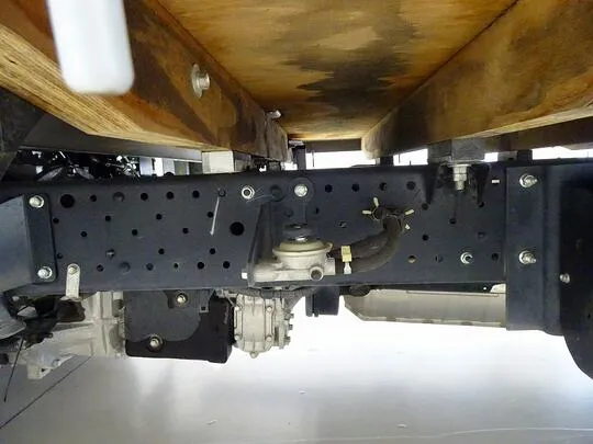 エルフ 2t FFL 標準ロング アルミブロック 平ボデー 総重量5t未満