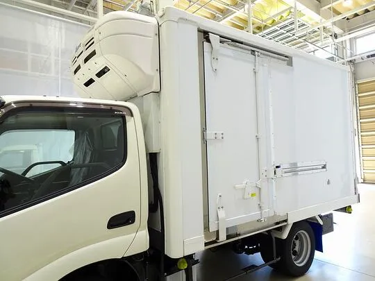 デュトロ 2t FJL 標準 低温冷凍車