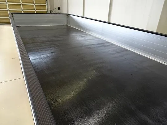エルフ 2t FFL 標準ロング アルミブロック 平ボデー 総重量5t未満