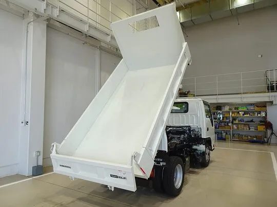エルフ 2t 4WD FFL 強化ダンプ 未使用車