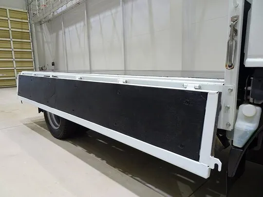 エルフ 2t FFL 標準 平ボデー 総重量5t未満