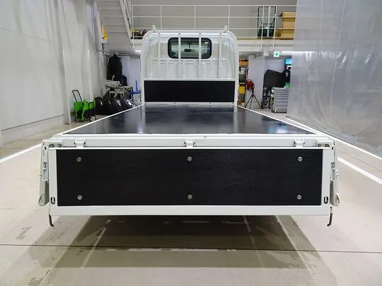 エルフ 2t FFL 標準 平ボデー 総重量5t未満
